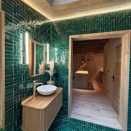 De La Palombiere Bed and Breakfast 4*